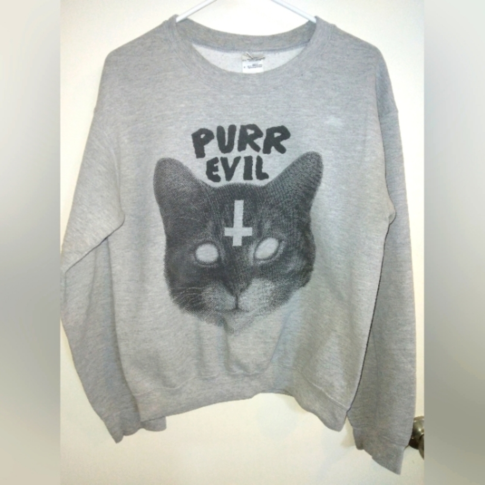 Cat sweatshirt